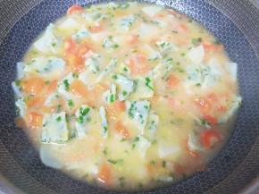 放鸡精煮熟即可。