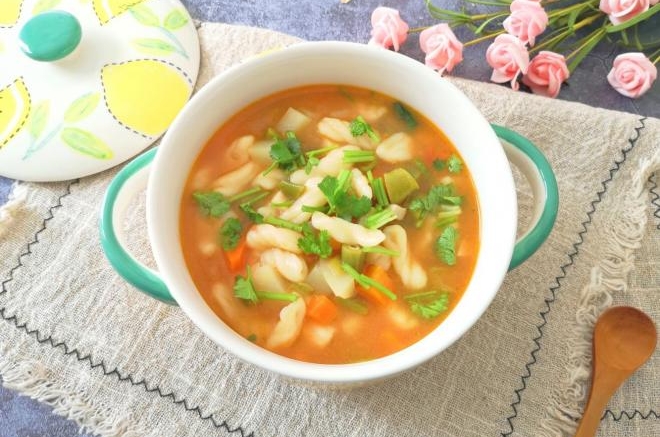 蔬菜烩麻食