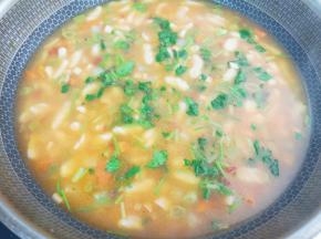 关火撒上香菜。