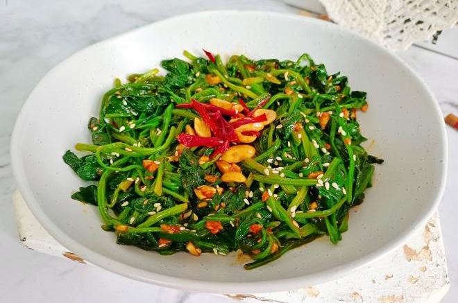 凉拌菠菜