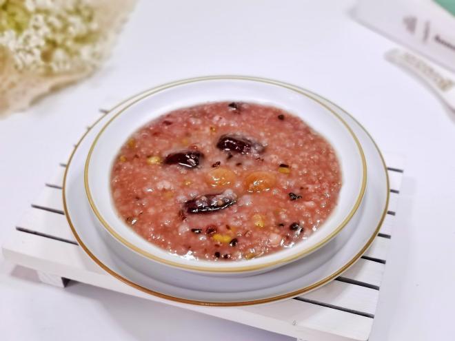 红枣桂圆八宝粥
