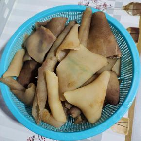 依次把所有的肉皮处理干净！