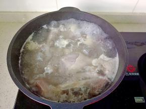 开大火炖煮45分钟【想要快速的可以放高压锅】