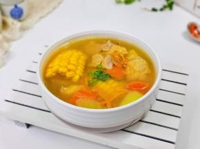 盛出点缀葱花即可。