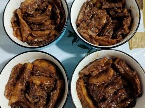 肉皮朝下，均匀的码在碗底！