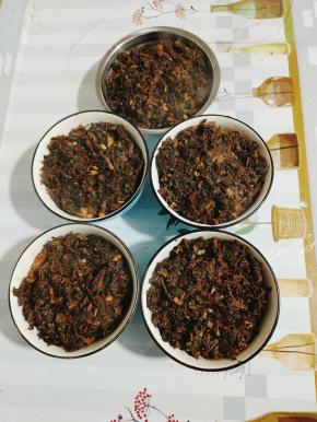 蒸好了，关火！取出晾凉。放在冰箱冷冻/冷藏保存！（近期吃的就放冰箱冷藏，如果做得多，不经常吃，就需要放进冰箱冷冻保存！吃的时候解冻，加热即可！）