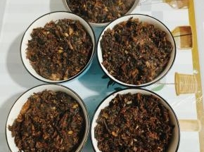 蒸好了，关火！取出晾凉。放在冰箱冷冻/冷藏保存！（近期吃的就放冰箱冷藏，如果做得多，不经常吃，就需要放进冰箱冷冻保存！吃的时候解冻，加热即可！）