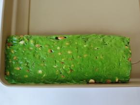 趁热放入不粘盘里整形【我用电饭煲勺子帮助整形特别方便】