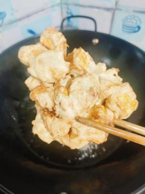 炸至八成熟捞出！