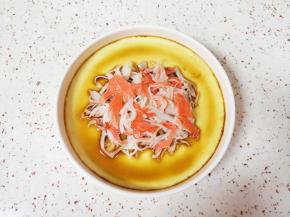 出锅，根据自己的口味加入轻盐酱油调味。 