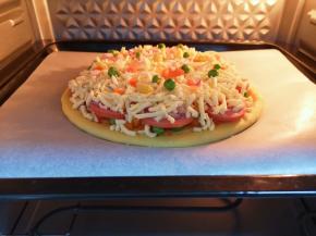 送入预热好的烤箱。 