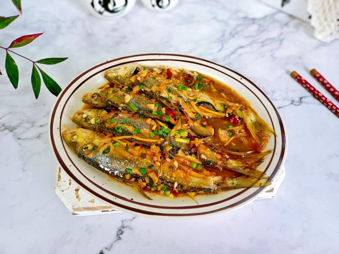 香煎红烧鲥鱼