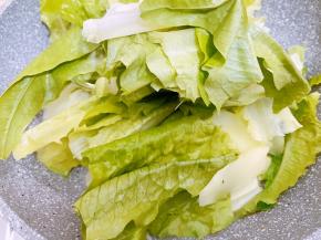 加入油麦菜翻炒