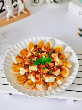 年夜饭餐桌必不可少。