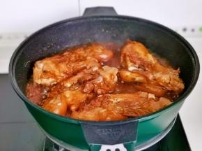 收至浓稠即可关火。