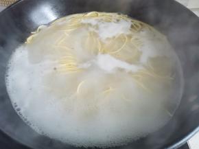 面煮熟。