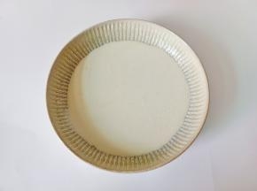 香炸粉加少许清水拌到没有干粉，最后淋少许食用油拌到酸奶状即可。