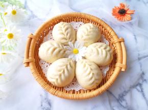 圆乎乎的包子。