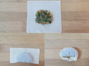 准备好馄饨皮，用自己熟悉的手法包成馄饨。