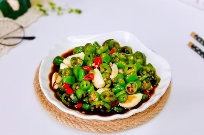 酱油腌辣椒