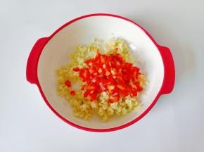 加红椒丁。