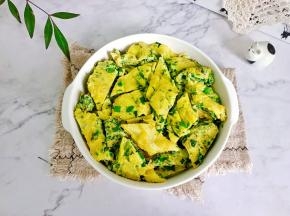 这样炒好鸡蛋鲜香嫩滑。