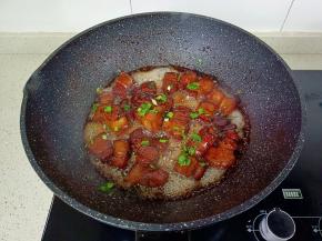 撒葱花即可出锅！