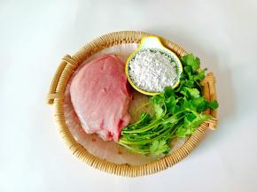 准备好所有食材。