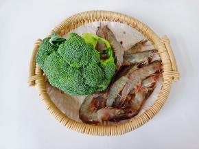 准备好所有食材。