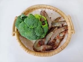 准备好所有食材。