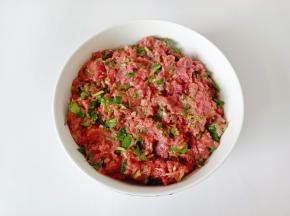 最后加上切好的香菜沫拌好备用。