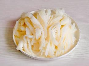 牛百叶切条。