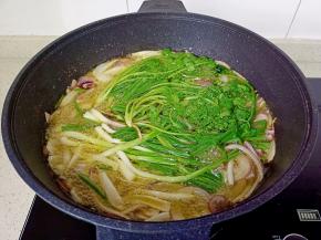 全程开小火，火大不然底油会发苦。