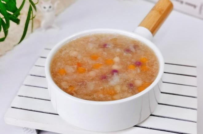 红糖芋圆燕耳羹