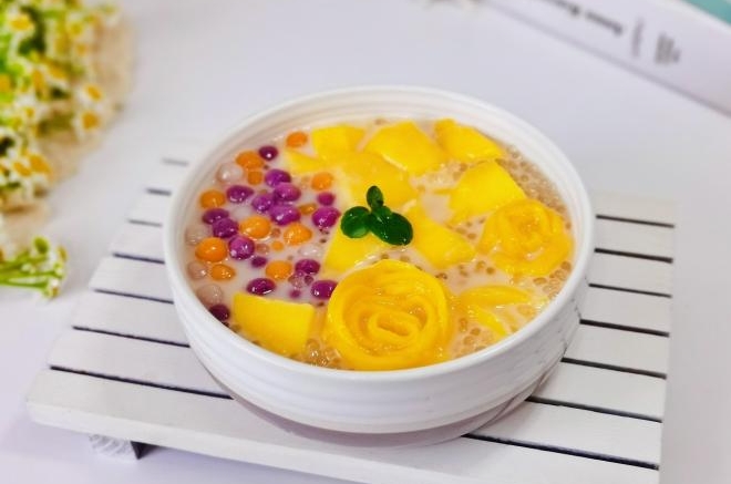 养乐多芋圆芒果西米露