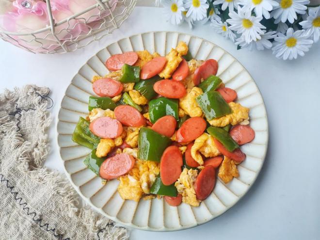 青椒火腿炒鸡蛋