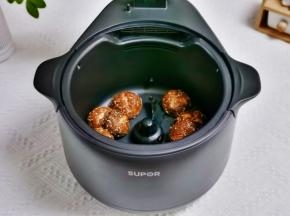 放回空气炸锅。