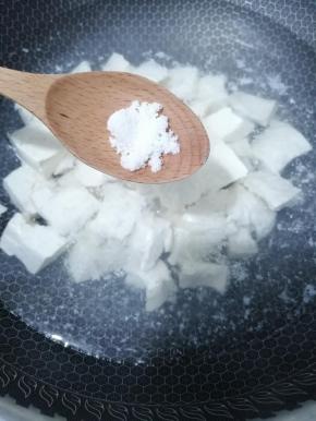 加盐焯水一分钟