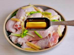 加入料酒。