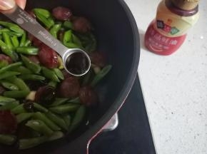 加一勺蚝油，