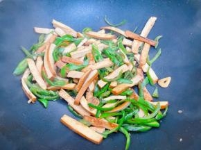翻炒均匀即可