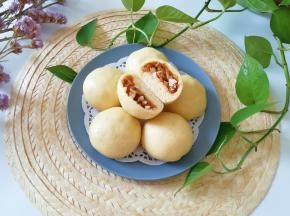 看看包子里面。 