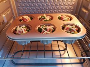 送入预热好的烤箱。