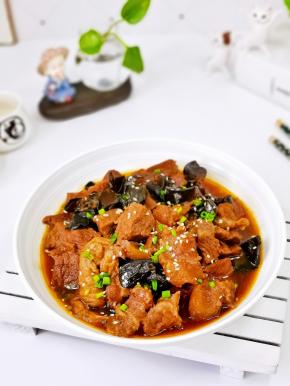 全家都喜欢的牛肉。