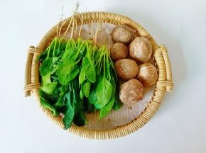 准备好所有食材。