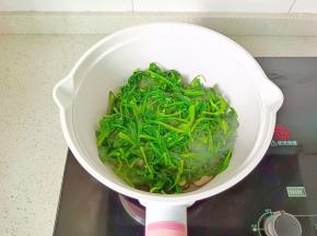 加入菠菜。