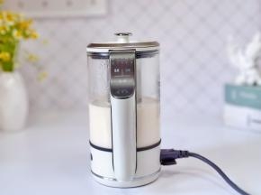 盖上茶篮，链接电源。