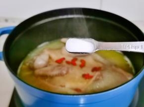 按个人口味加盐调味。