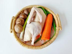 准备好新鲜的食材。