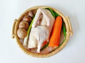 准备好新鲜的食材。